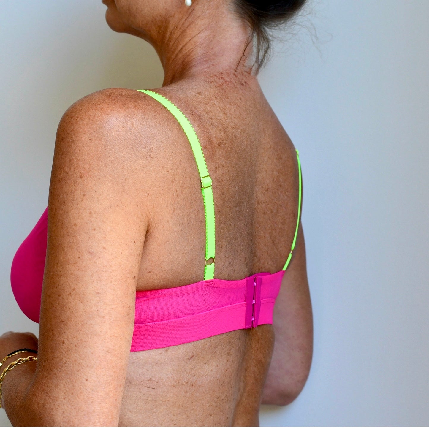 Soft Plunge Bralette | Pink/Lime